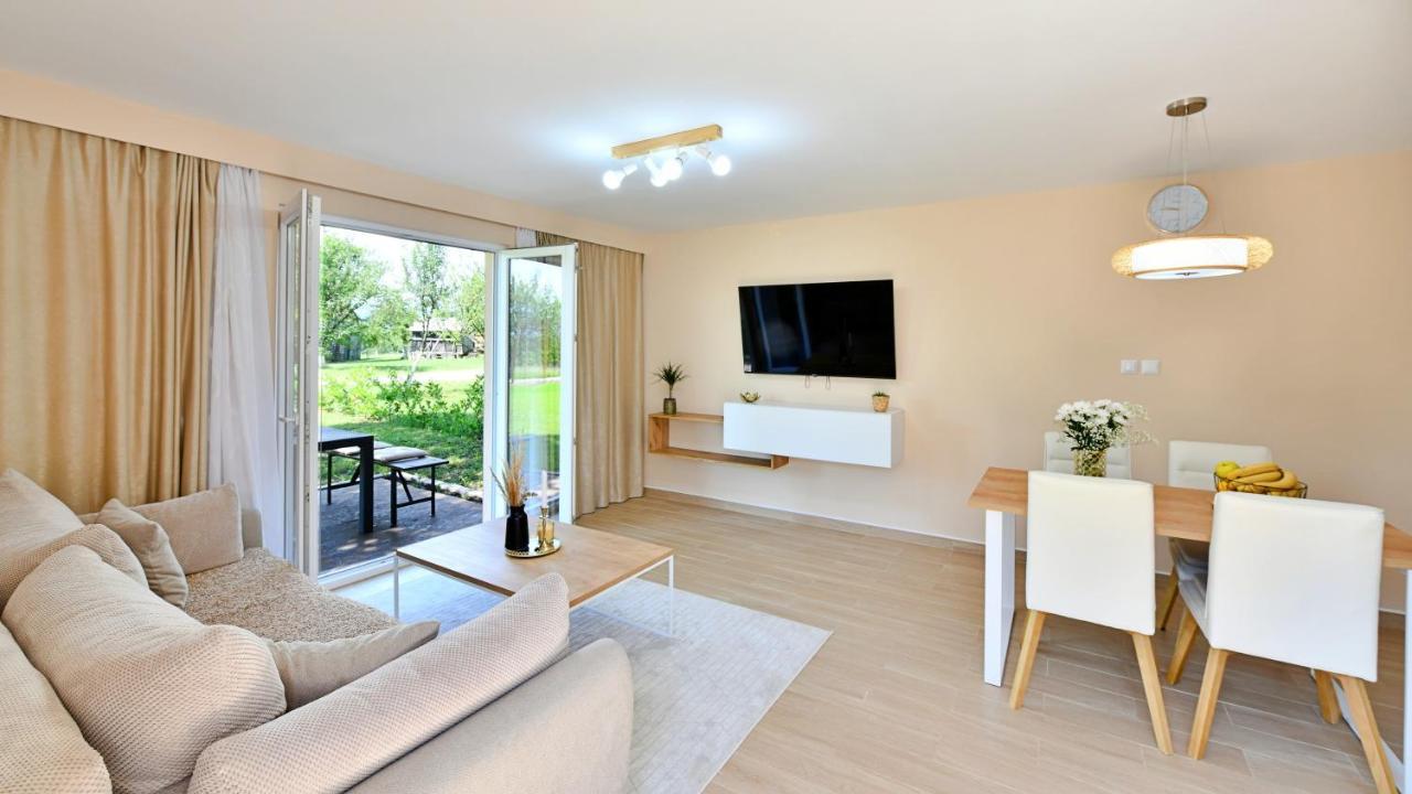 Apartments Green Linden ラコヴィツァ エクステリア 写真