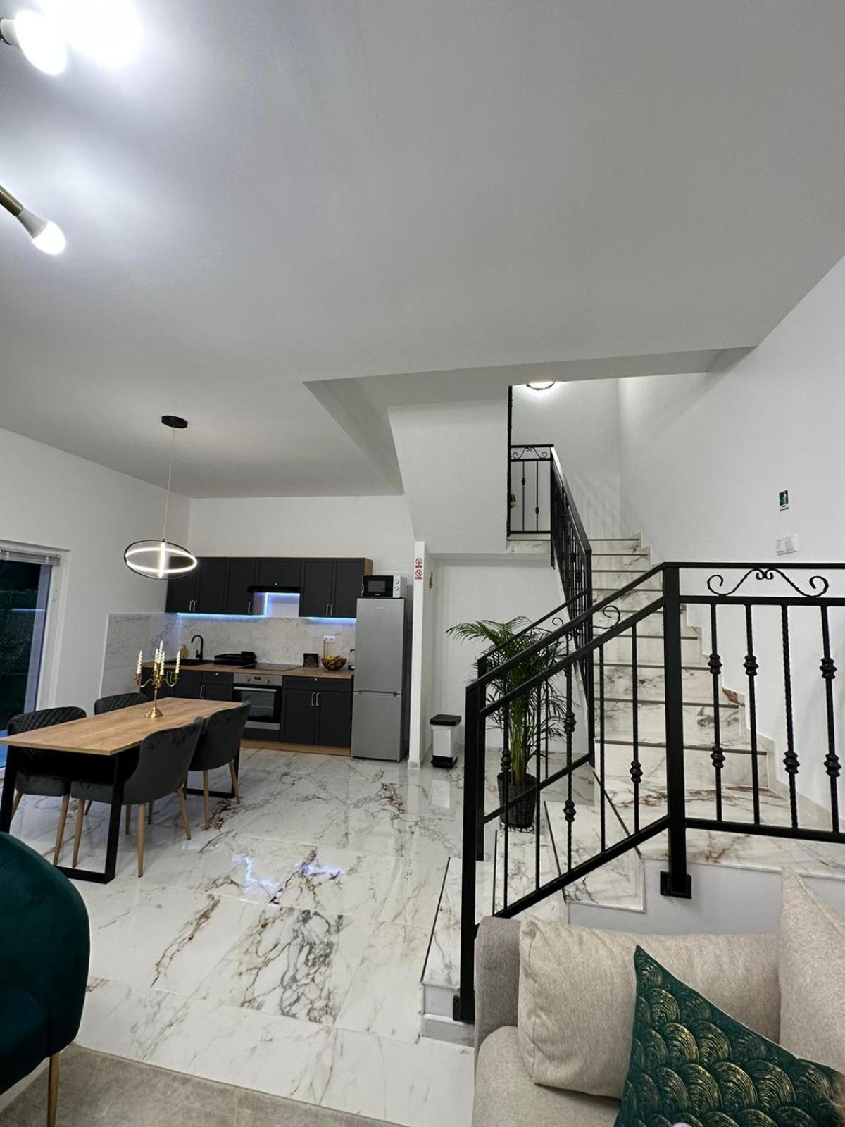 Apartments Green Linden ラコヴィツァ エクステリア 写真